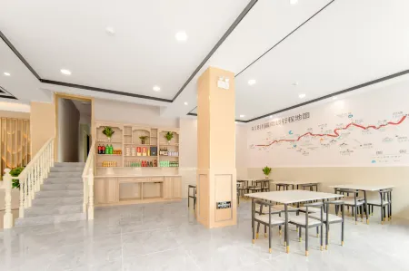 xingchen Отели рядом с достопримечательностью «Unplanned Camping Site»