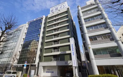 Toyoko Inn Yokohama Kannai Hotel di Asahi Ward
