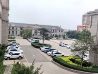 Mengguzhen Hotel - parking