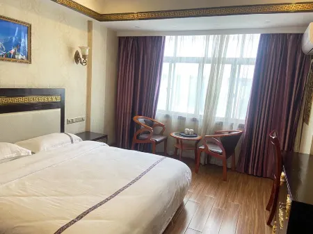 RI WU BAN BA ROYAL HOTL Отели рядом с достопримечательностью «Hipparion Fossil»