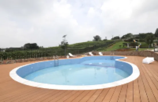 Nanjing Huanglong RUIXUAN TING YUAN