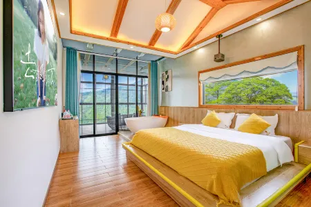 Sitting Forget·Shanyun Homestay (Anji Canglong Baipu Branch) Отели рядом с достопримечательностью «Jiulongxia Scenic Area»
