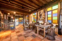 Shijian Story Hostel