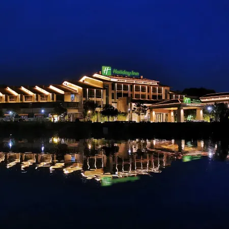 Holiday Inn WUYI MOUNTAIN WATER VILLAGE by IHG Отели рядом с Аэропорт Уйишань