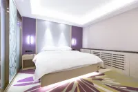 Yayi Light Luxury Hotel (Chifeng High-speed Railway Station) Hotels near Inner Mongolia Vocational and Technical College of Traffic