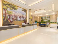 維也納智好飯店（惠州博羅石灣公園店） - 2 星級