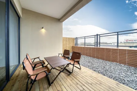 Elong Hotel (Quzhou High-Speed Railway Station Guojin Center) Отели рядом с достопримечательностью «Ancestral Temple of the Southern Confucius Clan»