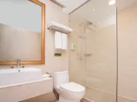Vienna International Hotel (Tianmen Wanda Plaza Donghu Branch) Hotels in Tianmen