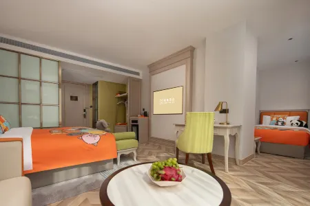 Gemei City Courtyard Garden Hotel (Chongqing Jiefangbei Pedestrian Street Hongyadong Branch)