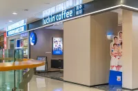 Chaumet CC Light Luxury Hotel