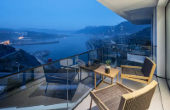 Shiwu Yueshe · Moon | Close View of the Dam |  Jiangjing Homestay