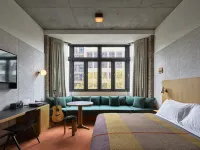 Ace Hotel Sydney Hotels near The Rocks