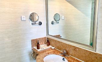 Qinglonghu Hotel