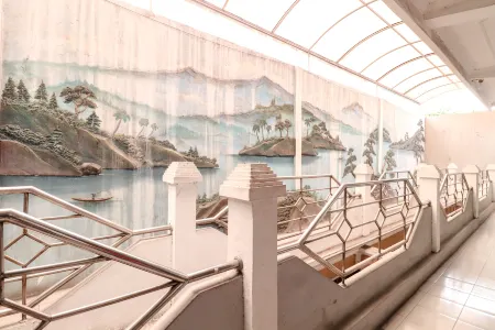 Hotel Gajah Mada Отели в г. Kenjeran