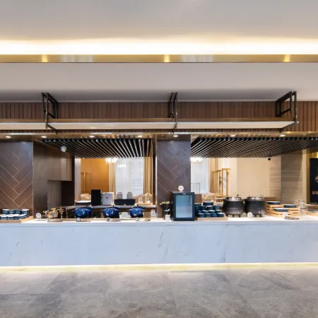 Starway Hotel (Nanchong Yilong Railway Station)