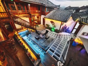 Lijiang Caiyunju Inn