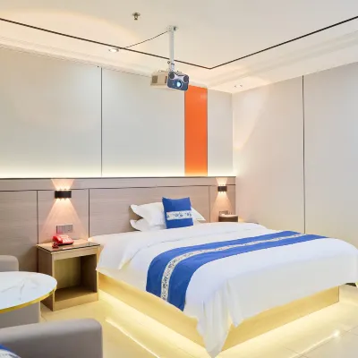 Luoding Longda Hotel Hotels near China Skydivers
