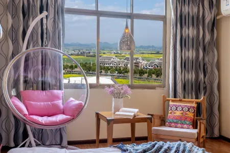 Shengangwan  Hotel Отели рядом со станцией Luoping Railway Station