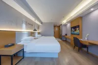 Atour Light House Hotel Hotels near Pinghu Gymnasium