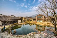 Rezen (Nanzhuang Transfer Center Store, Dayuan Cultural Park, Jiuhua Mountain Scenic Area) - Mountain view