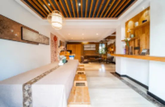 三台山郡民宿（西湖店）