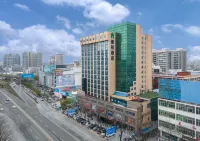 Campanile（Yueyang Tower Hotel) Отели рядом с достопримечательностью «Баллен Площадь»