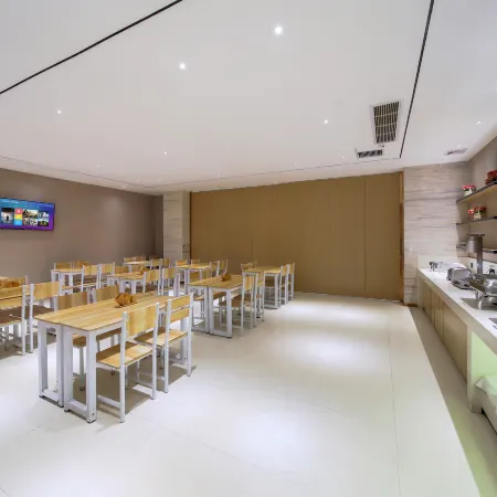 City Comfort Inn Hotel (Chongqing Jiangbei International Airport) Отели рядом с Аэропорт Цзянбэй