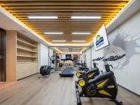 Days Inn by Wyndham (Zhuhai Gongbei Port Railway Station Store) - ที่มีบาร์