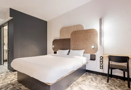 B&B Hotel Valenciennes Sud Отели в г. Рувиньи