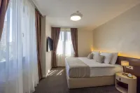 Nobel West Hotels near Knjižara Rozela
