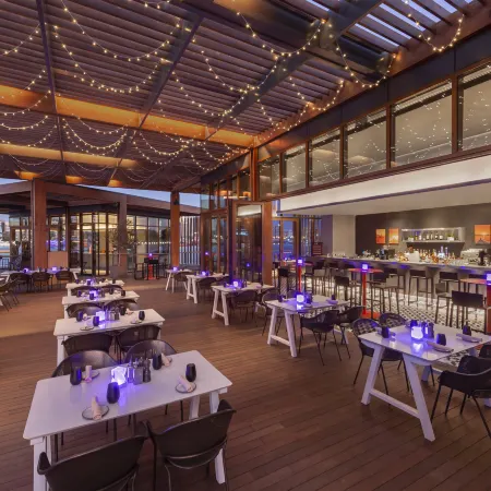 Canopy by Hilton Dubai Al Seef