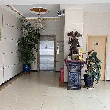 Kangping Jinxiang Business Hotel