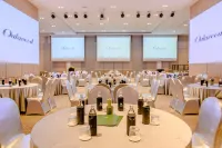Oakwood Hotel & Residence Sri Racha - Business