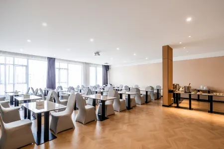 Boyas Hotel · BOYAS (Meitan China Tea City Government Branch)