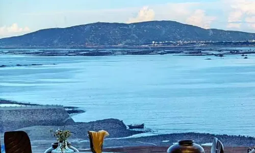 Period·Reed Sea View Boutique Hotel (Pingtan Huan Island East Road Store)
