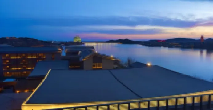 Qihu Hotel Hotels in Yanqi Lake/Hongluo Temple area