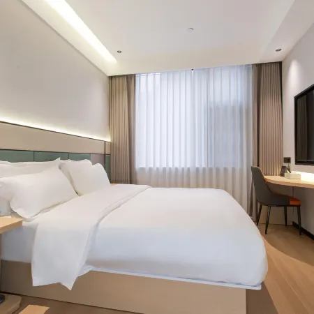 Shuoguo Hotel (Minquan High-speed Railway North Station)