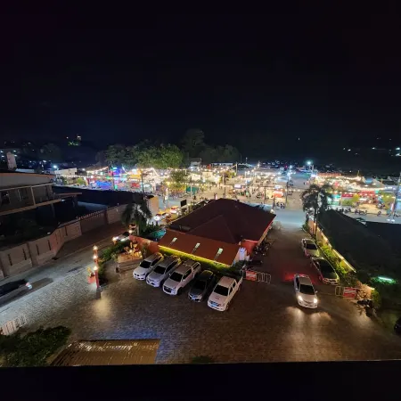 Rayong Lanna Hotel
