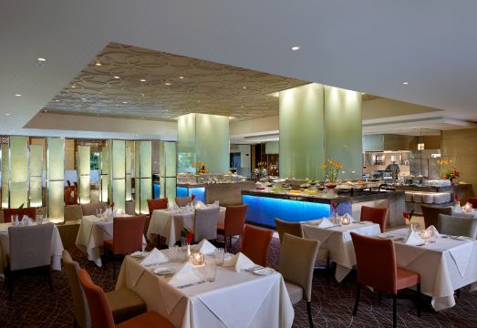 시나몬 레이크사이드