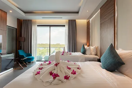 Castle Bayview Resort & Spa