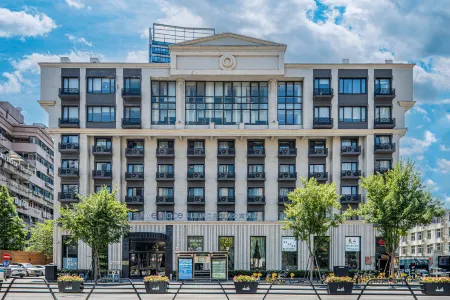 Shanghai Hongqiao Gubei Lijia Suisse Place Serviced Apartment Отели рядом с достопримечательностью «Xinhongqiao Center Park»