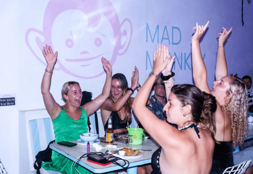 매드 몽키 꾸타 롬복