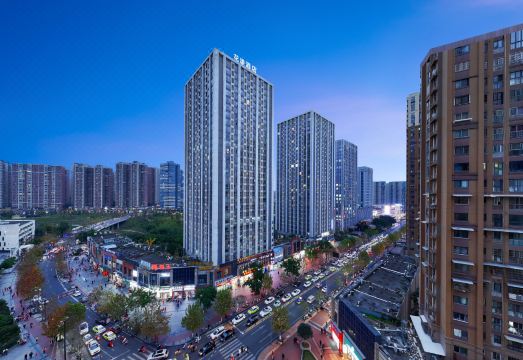 花漾·星辰智能影院酒店（内江万达广场高铁站店）外景图