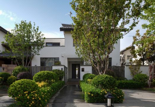 리장 위룽 설산 온천 호텔