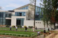 Huaqiyue · Home of the Crested Ibis Hotels in Hanyin