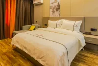 Luntai Changling Star Hotel