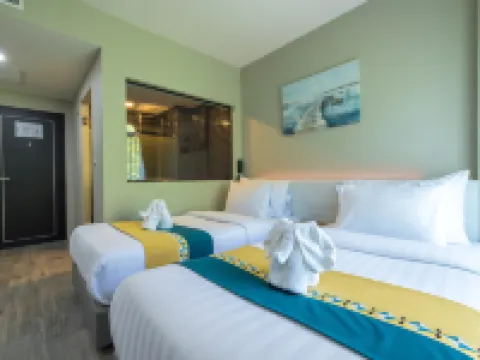 فندق كانا تريبل إل بوكيت Hotels near شاطئ كاليم (Kalim Beach)