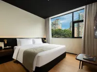 MOTRI LIA Hotel (Nanshan Science Park Coast City Branch) Hotels near Poly Theatre