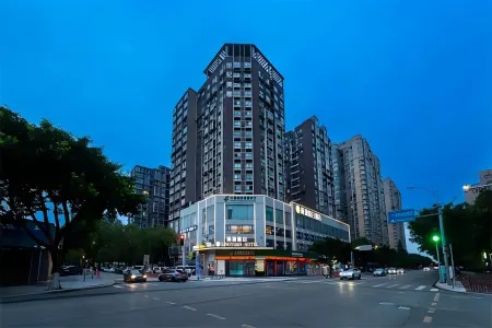 Deyang lingyuan Holiday Inn (Moore Plaza)