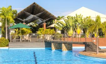 Oaks Cable Beach Resort